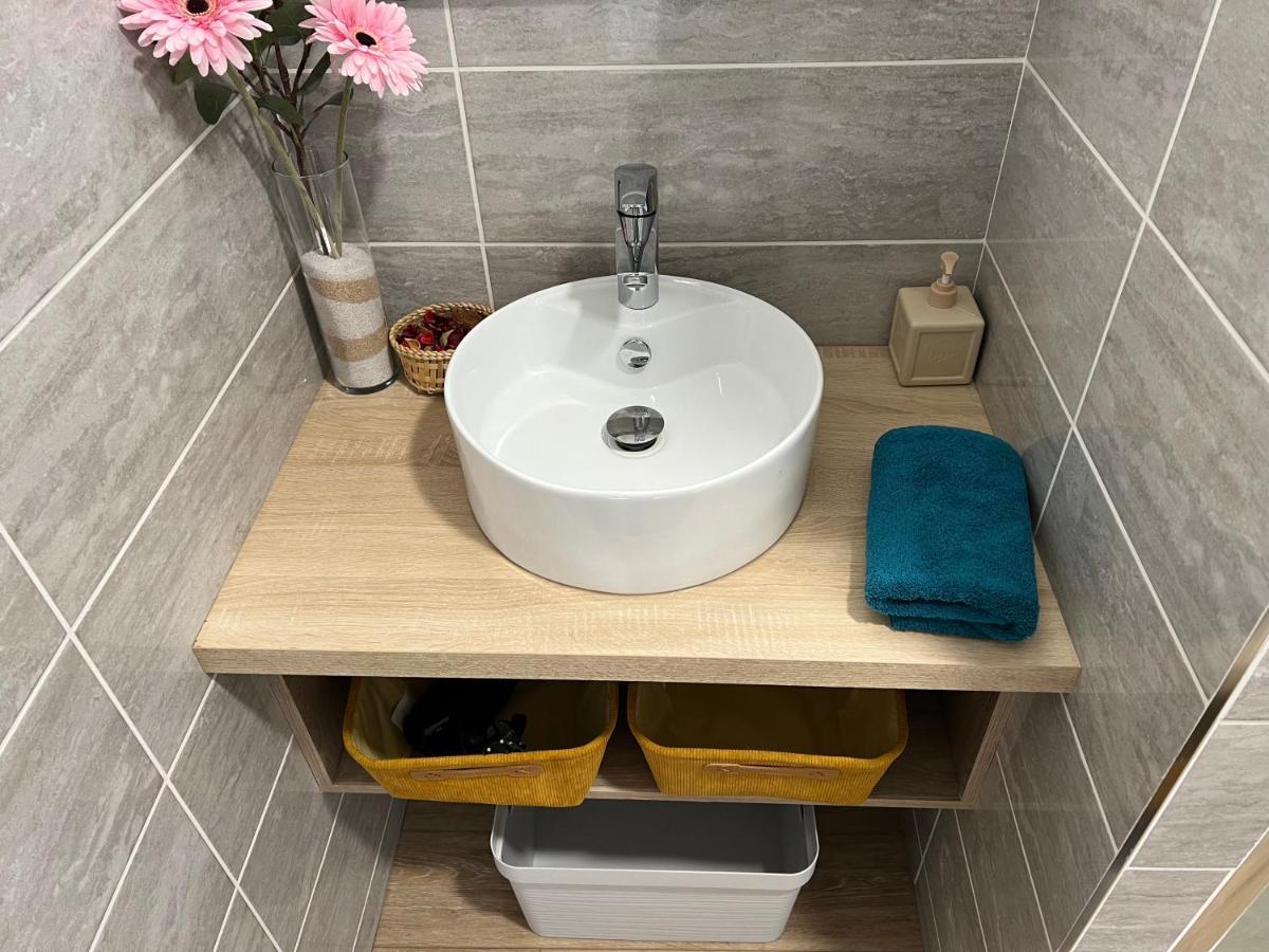 Charmant Appartement T2 Cosy Climatise Brive-la-Gaillarde Kültér fotó